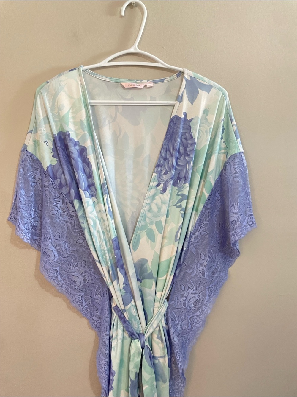 4/$20➡️ La Vie En Rose Lavender & Mint Floral Lace-Trim Kimono Robe – L/XL *Flaw - Picture 3 of 15